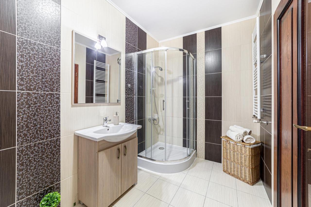 Ari Blue Apartment Ared In Kaufland Complex アラド エクステリア 写真