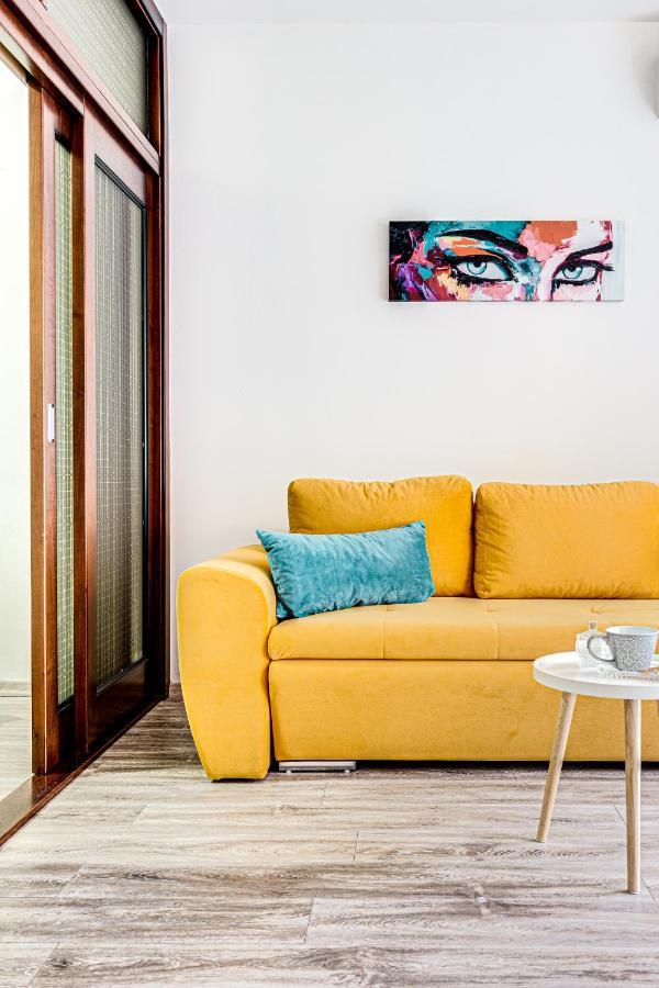 Ari Blue Apartment Ared In Kaufland Complex アラド エクステリア 写真